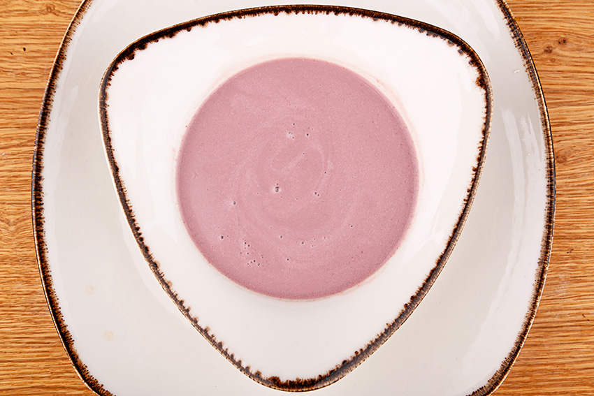 Cream of berry soup