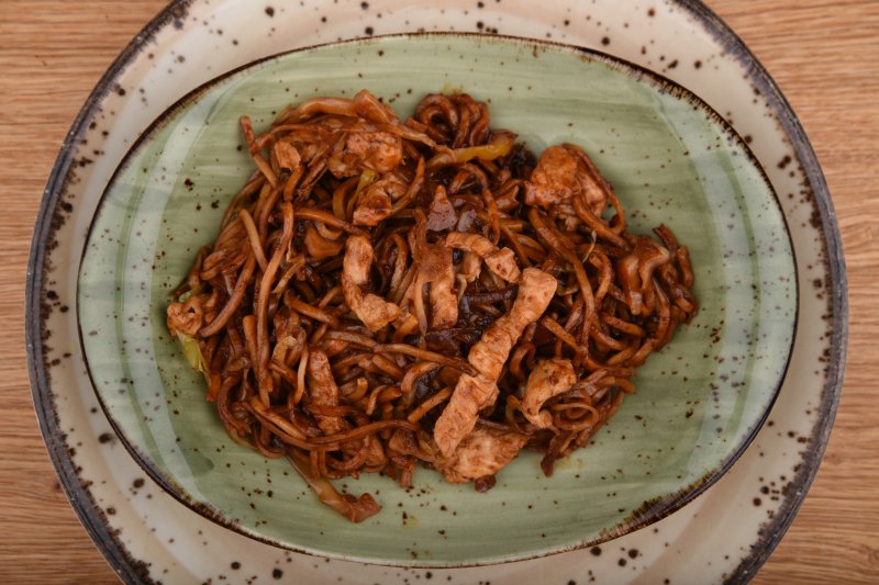 Mee Goreng with chicken 